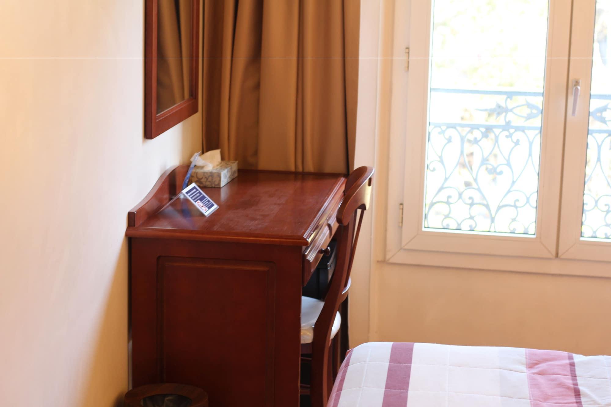 Cosmotel Hotel Paris Luaran gambar