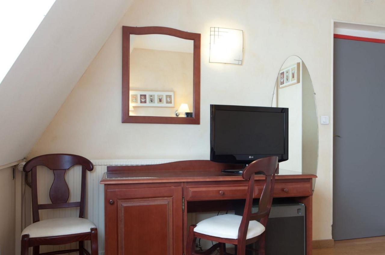Cosmotel Hotel Paris Bilik gambar
